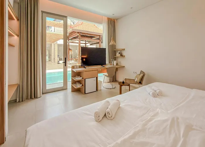 Hotel Astavana Batubelig 4*
